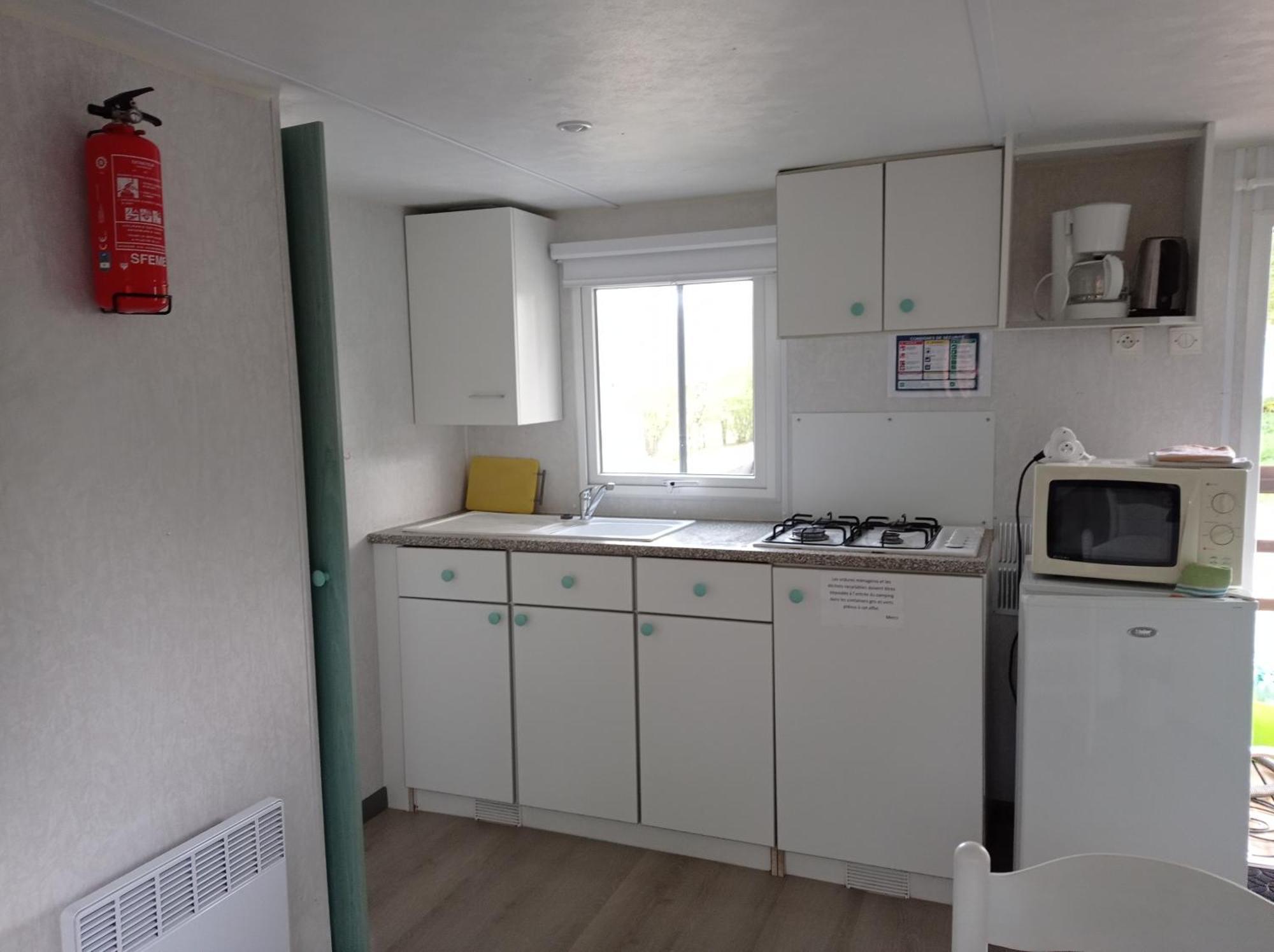 LE PALMIER mobil home 4 personnes Limogne-en-Quercy Ruang foto